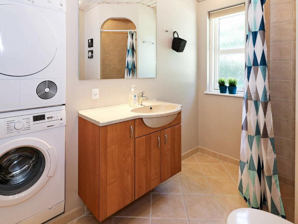 6 Person Holiday Home In Hadsund Odde 객실 사진